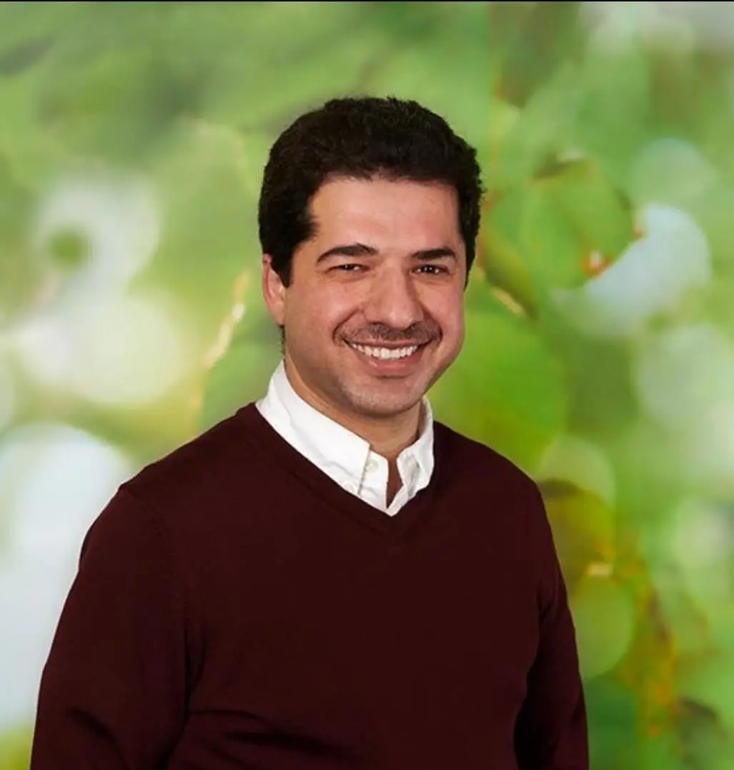 Portræt af Reza Poodat